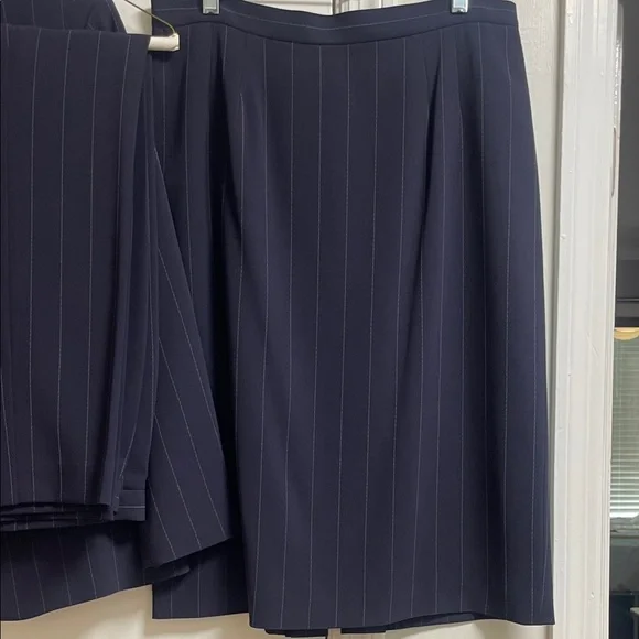 Talbots Women's Navy Pinstripe Suit - Picture 5 of 6